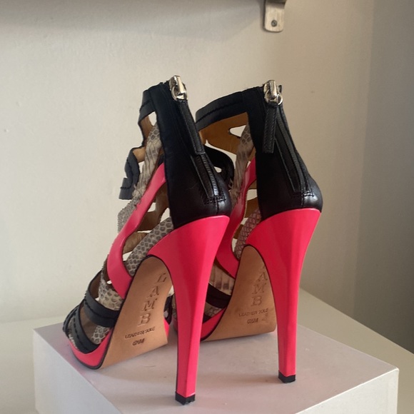L.A.M.B | Jen | Caged hot pink stiletto pumps | black & hot pink Y2K | 6.5 - Picture 6 of 14
